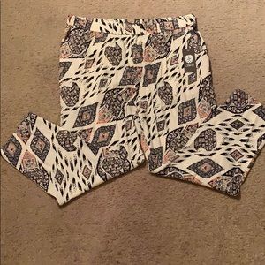 Vince Camuto printed pants